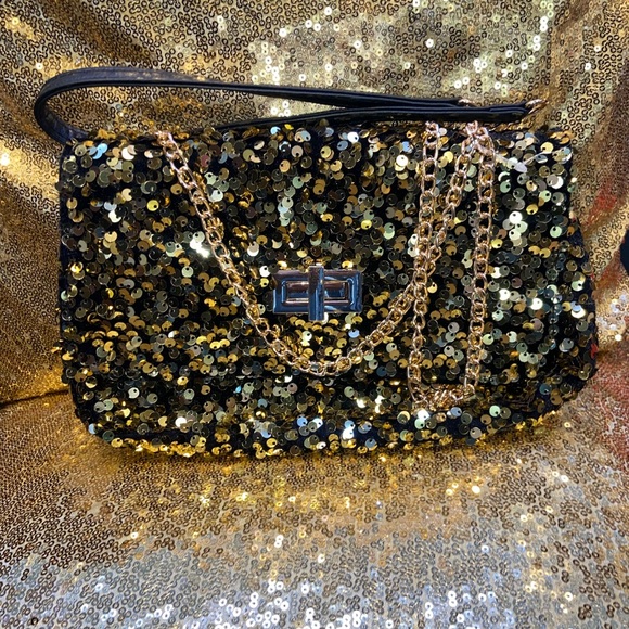 Brand New Sequin Crossover Bag - Picture 2 of 3